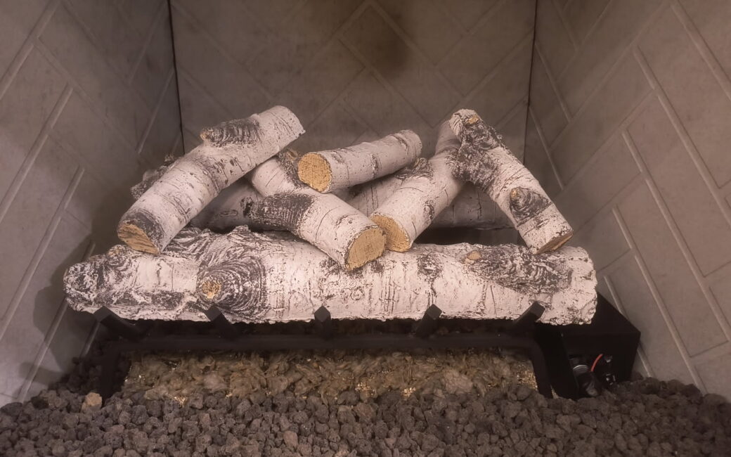 Detailed Birch Logs