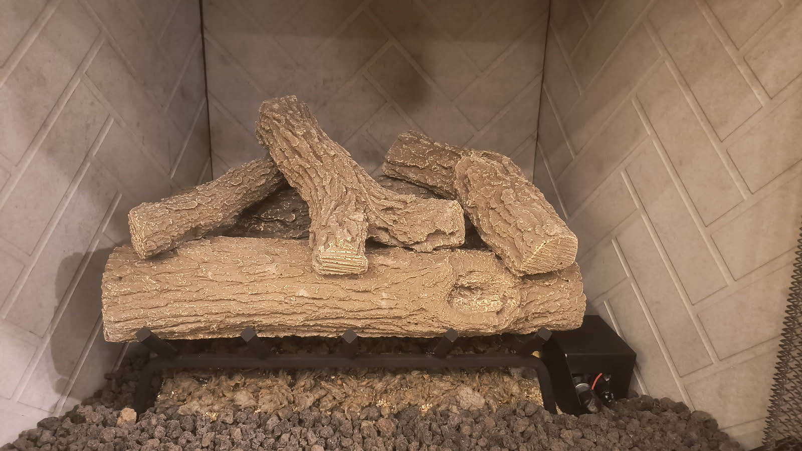 Rugged Oak Logs