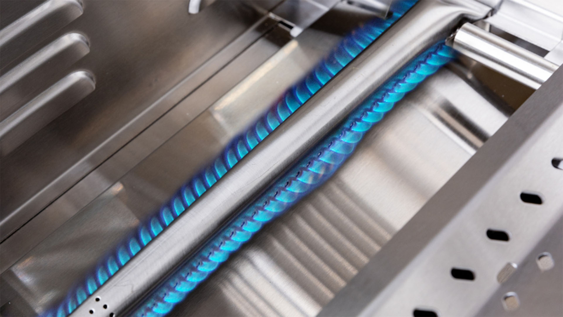 Summerset Sizzler Series Gas Grill